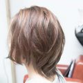 ミディアムの髪型にバレイヤージュを似合わすにはレイヤーが大事!!
